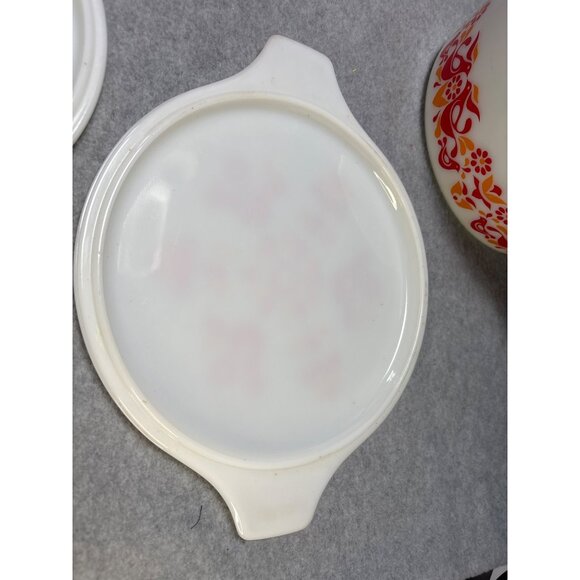 Vintage 1970s Pyrex Friendship Pattern Casserole Dishes with Lids Red & White 1. - Picture 7 of 16